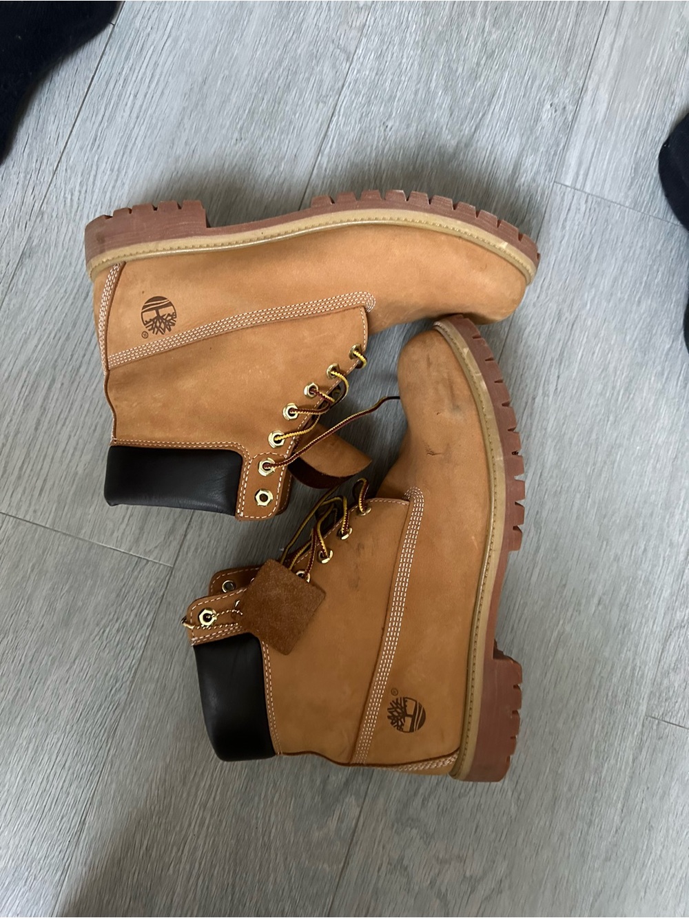 Timberland Men’s Wheat Nubuck Work Boots with Black Collar